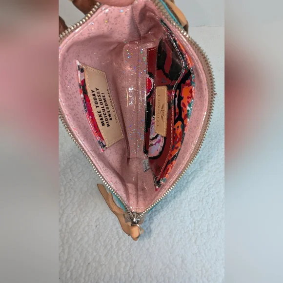 Guadalupe Midtown Crossbody 'VIVA CONSUELA' - Picture 8 of 11